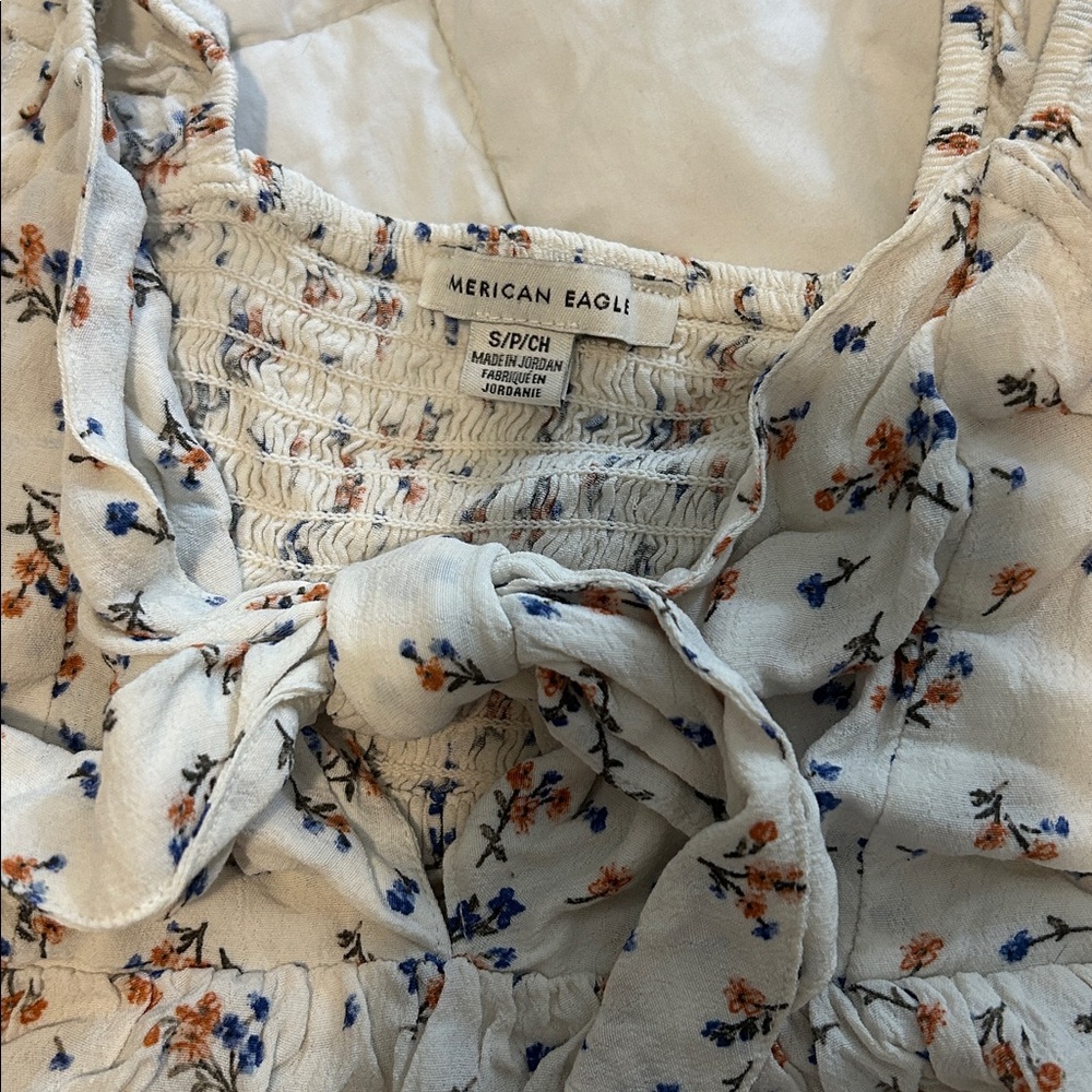 Floral Ruffle Cropped Tank Top - Picture 2 of 6